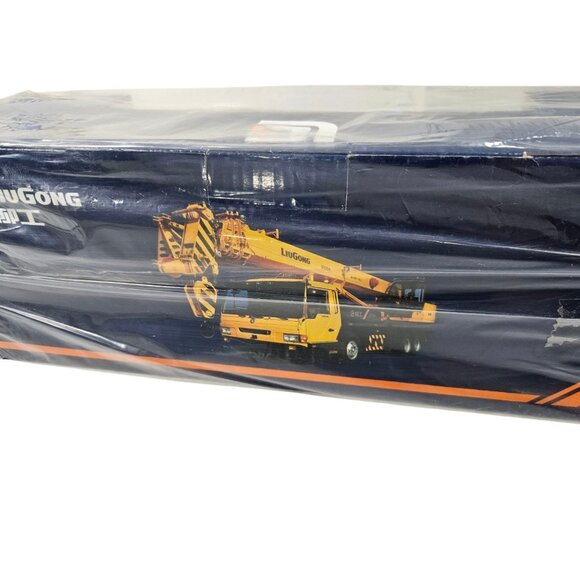 LiuGong QY20A Mobile Crane Diecast Model 1/43 Scale Construction Vehicle SEALED - Picture 7 of 8